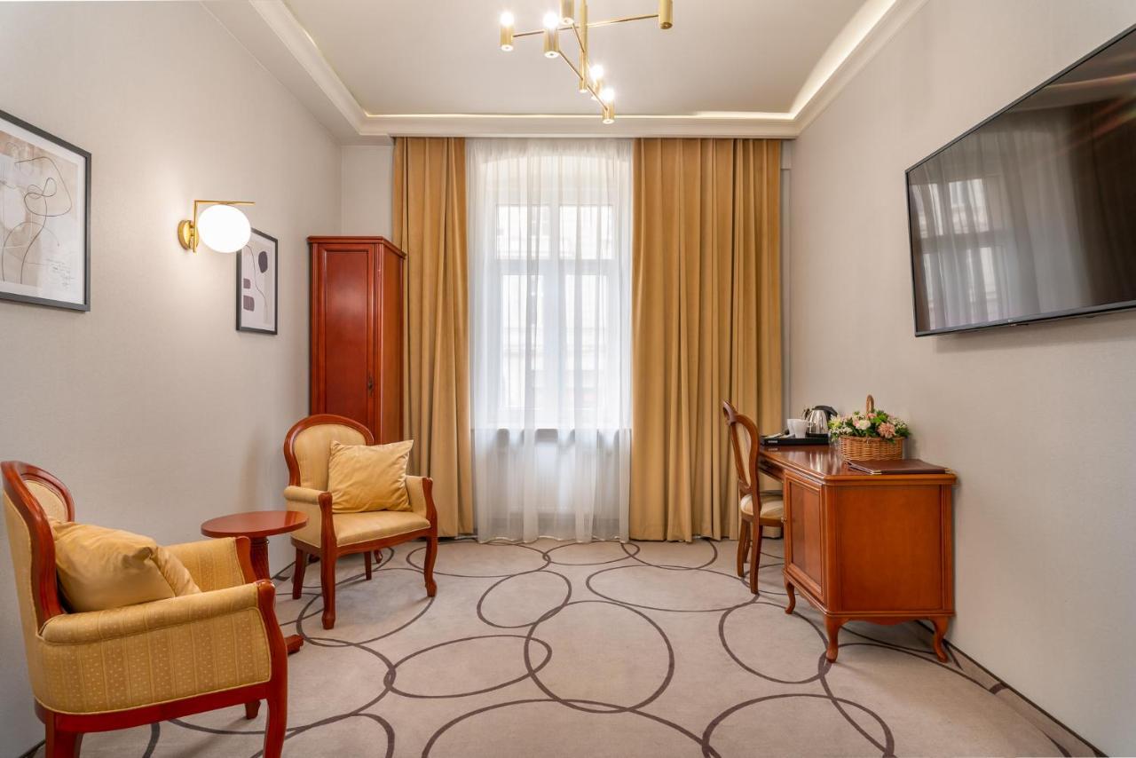 Europejski Centrum Hotel 3*